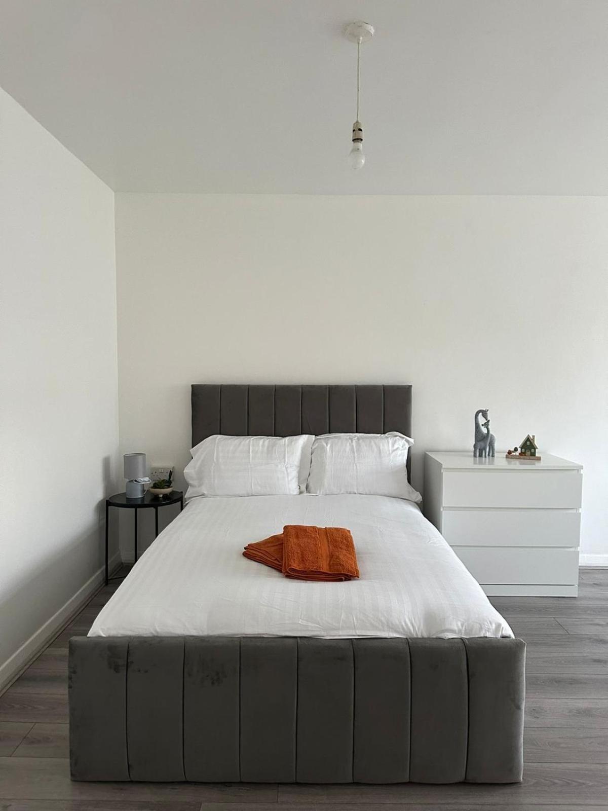 Stunning 3bedroom Flat In Bethnal Green- 3mins Away From Underground Station * Londra