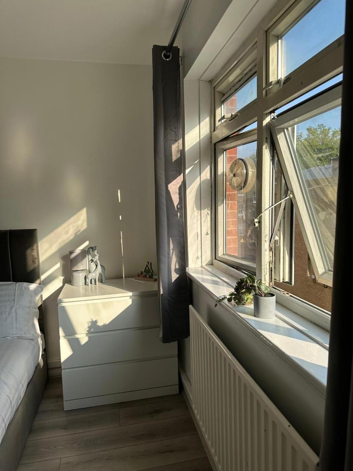 Stunning 3bedroom Flat In Bethnal Green- 3mins Away From Underground Station Appartamento